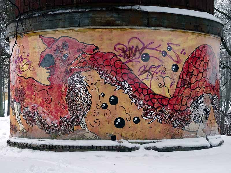 fake travel news - street art meets parallel worlds