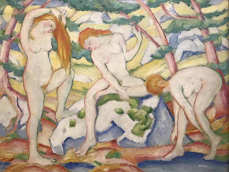 fake travel news - wine contest at art museum