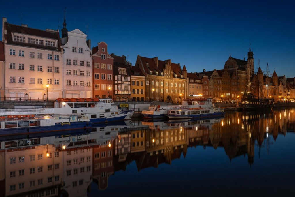 Fake Travel News - Gdansk Volleyball Story